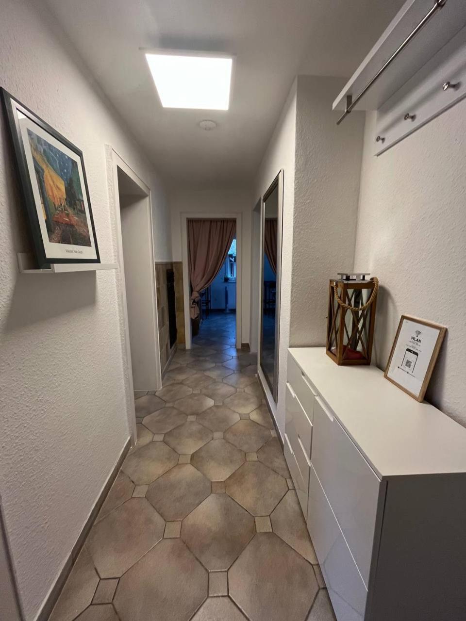 Gemuetliche 3 Zimmer Wohnung Mit Grosszuegiger Terrasse Im Gruenen Reutlingen Eksteriør bilde