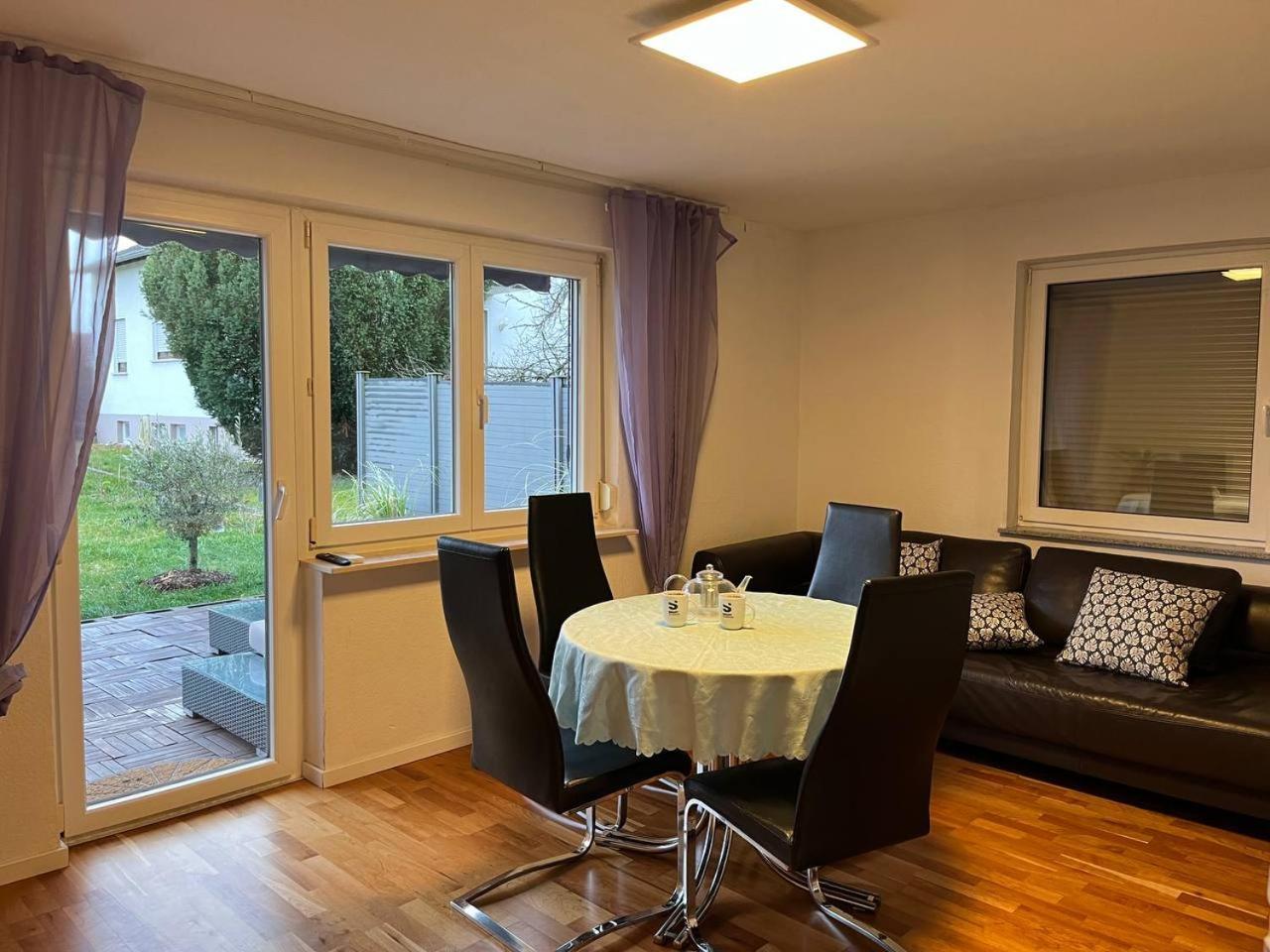 Gemuetliche 3 Zimmer Wohnung Mit Grosszuegiger Terrasse Im Gruenen Reutlingen Eksteriør bilde
