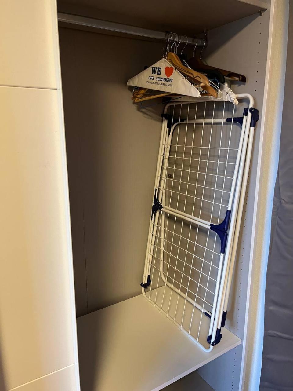 Gemuetliche 3 Zimmer Wohnung Mit Grosszuegiger Terrasse Im Gruenen Reutlingen Eksteriør bilde